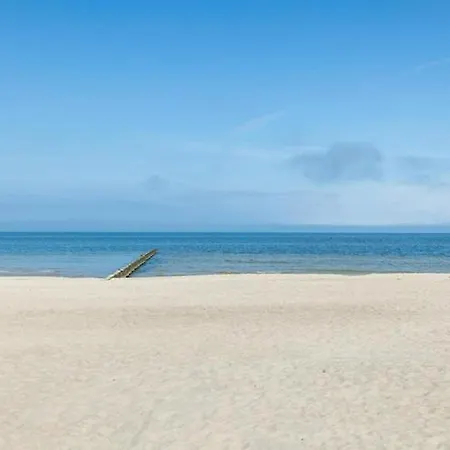 Luxury Close To The Beach, Apartment *