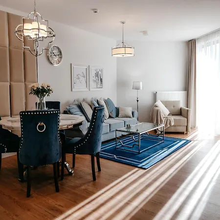Luxury Close To The Beach, Apartment *