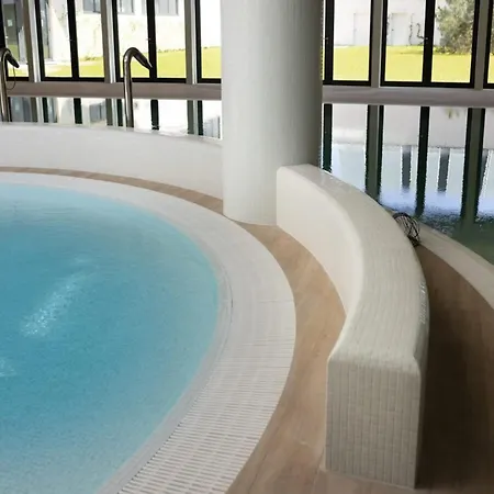 Luxury Close To The Beach, شقة بوبيروفو