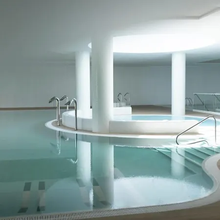 Luxury Close To The Beach, شقة بوبيروفو