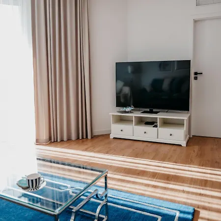 Luxury Close To The Beach, Lejlighed Pobierowo