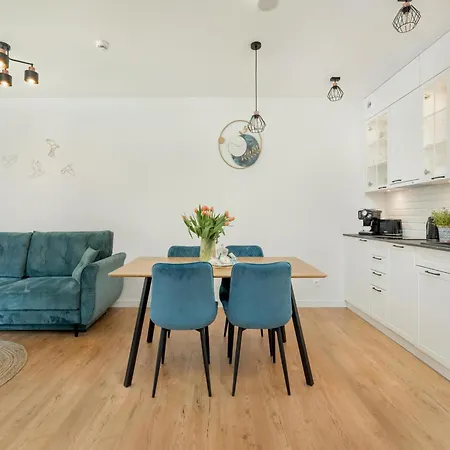 Luxury Close To The Beach, شقة بوبيروفو